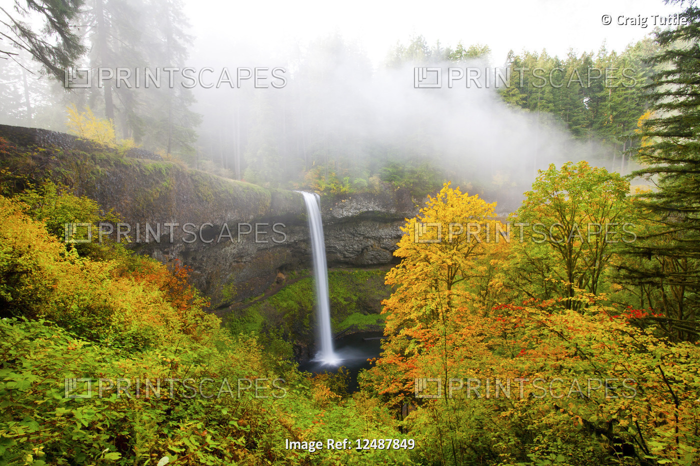 South falls in autumn, Silver Falls State Park, Oregon